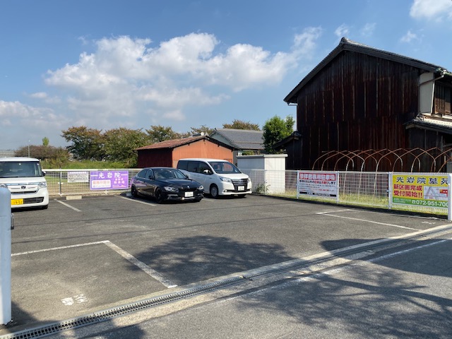 ひかり公園墓地駐車場