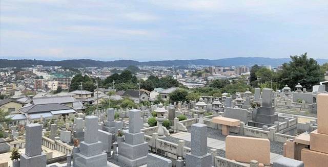 奈良県生駒市生駒霊苑