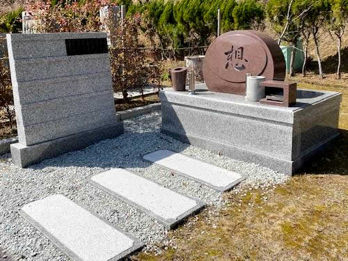 京都府亀岡市の亀山霊苑永代供養合祀墓