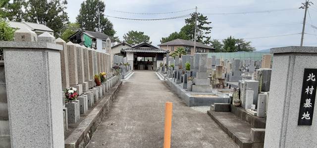 兵庫県伊丹市の北村墓地