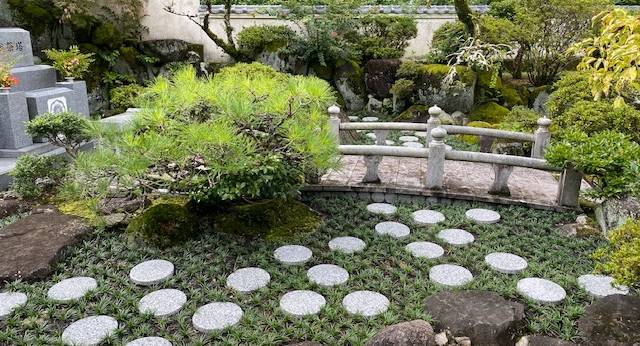 高天原本宮奥津宮神社の樹木葬